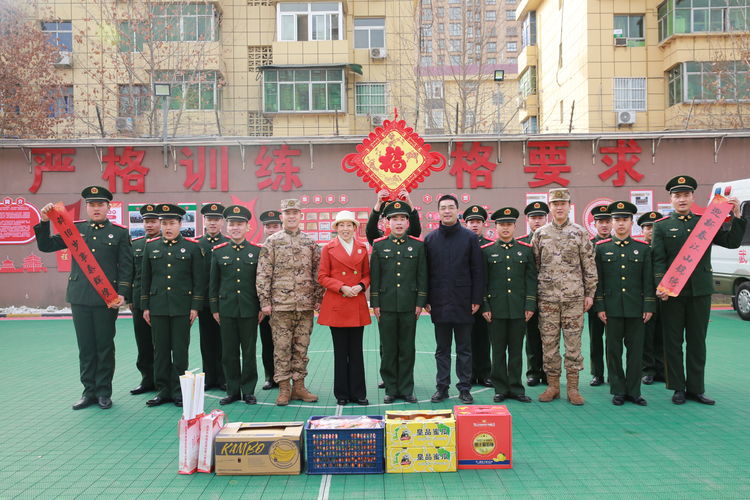 節(jié)前慰問送溫暖 真情關懷暖兵心——新城區(qū)雙擁辦聯(lián)合社會化擁軍企業(yè)慰問駐地部隊