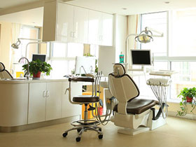 專(zhuān)業(yè)成就口腔診斷數(shù)字化 聯(lián)邦口腔領(lǐng)先行業(yè)新潮流